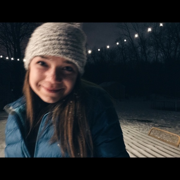 Meet your Posher, Annika - Picture 1 of 1